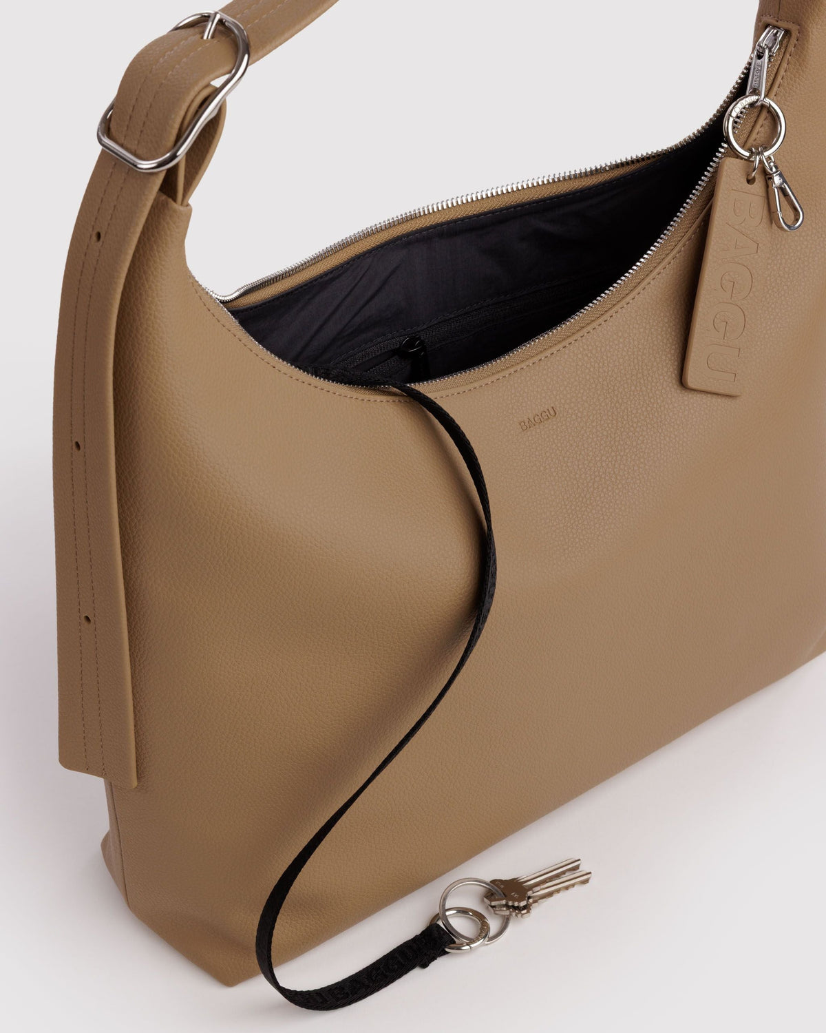 Recycled Leather Shoulder Bag - Dune
